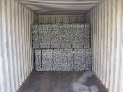 There are two bundles galvanized gabion panels loaded in container.